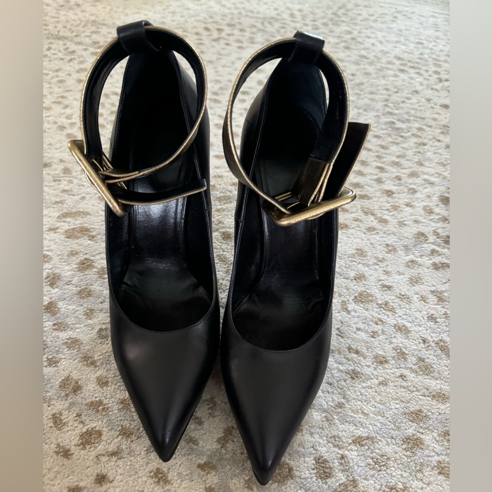 Saint laurent  heel with buckle